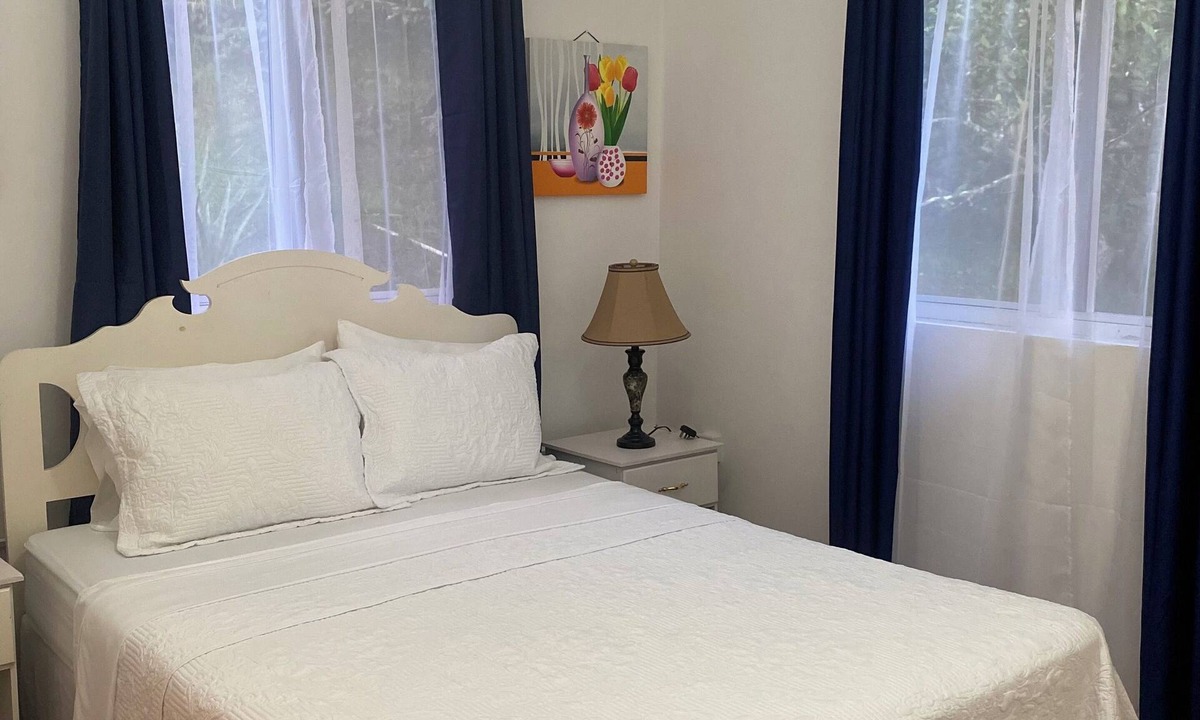 Choiseul Quarter Condo | 1-bedroom condo in charming Choiseul with AC, WiFi. Book now