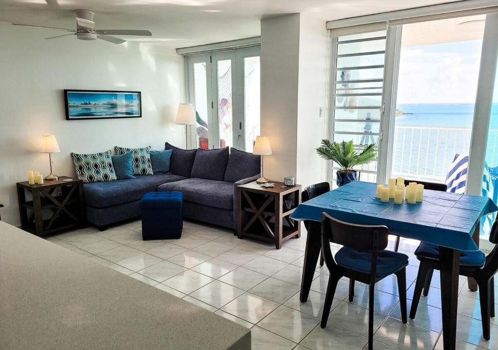 Sardinera Apartment | 180 Degree Ocean Views , Saltwater Pool & Marina and Very Close to the Best Beaches