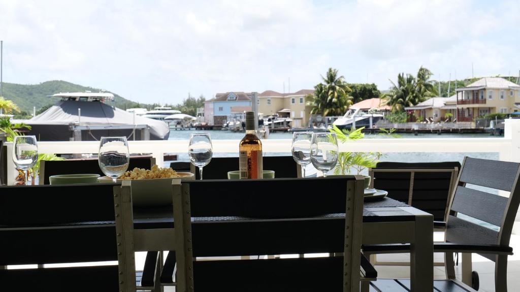 Jolly Harbour Villa | 217B Jolly Harbour Antigua - Clearwater Villa