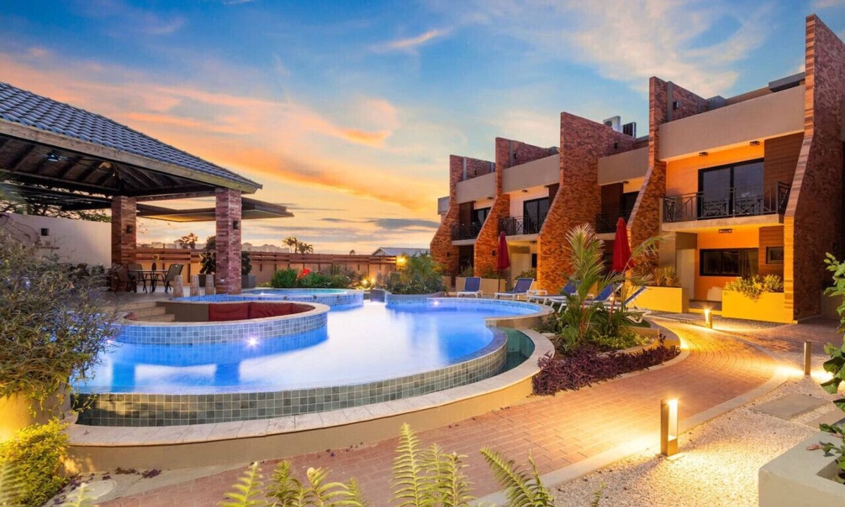 Tuscany Residence Aruba Villa | 3BR w/Pool Access Near Palm Beach & Ritz