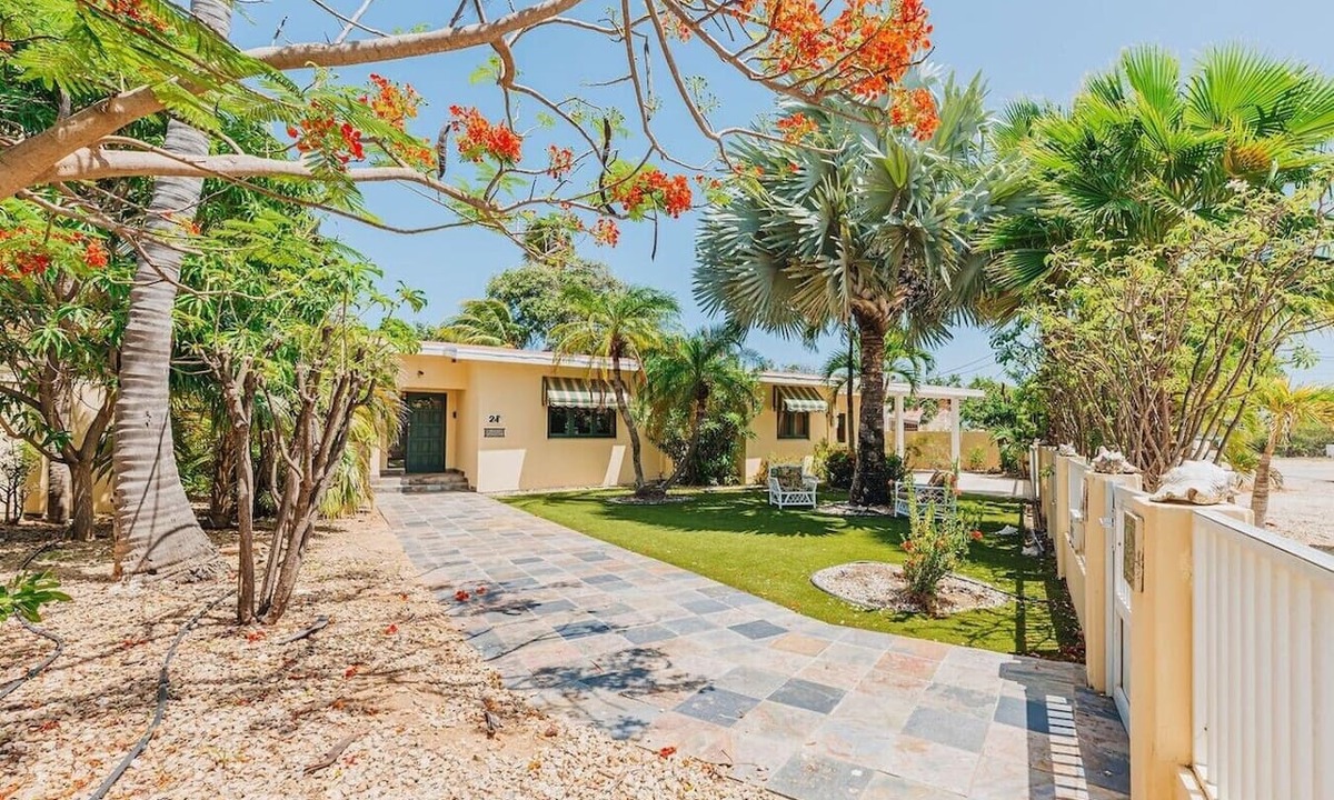 Koyari House | 4BR W/Private Pool | Cozy Villa Near Beaches