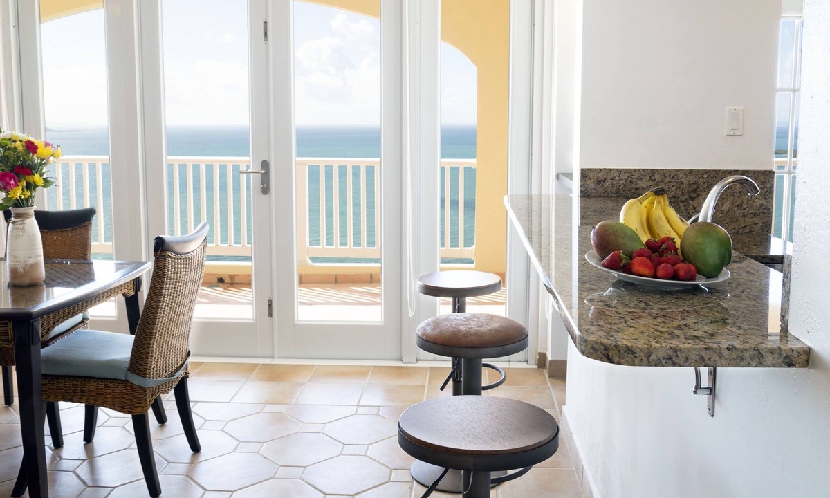 Cabezas Villa | 5250 2 Bedroom Ocean Front Las Casitas in Fajardo