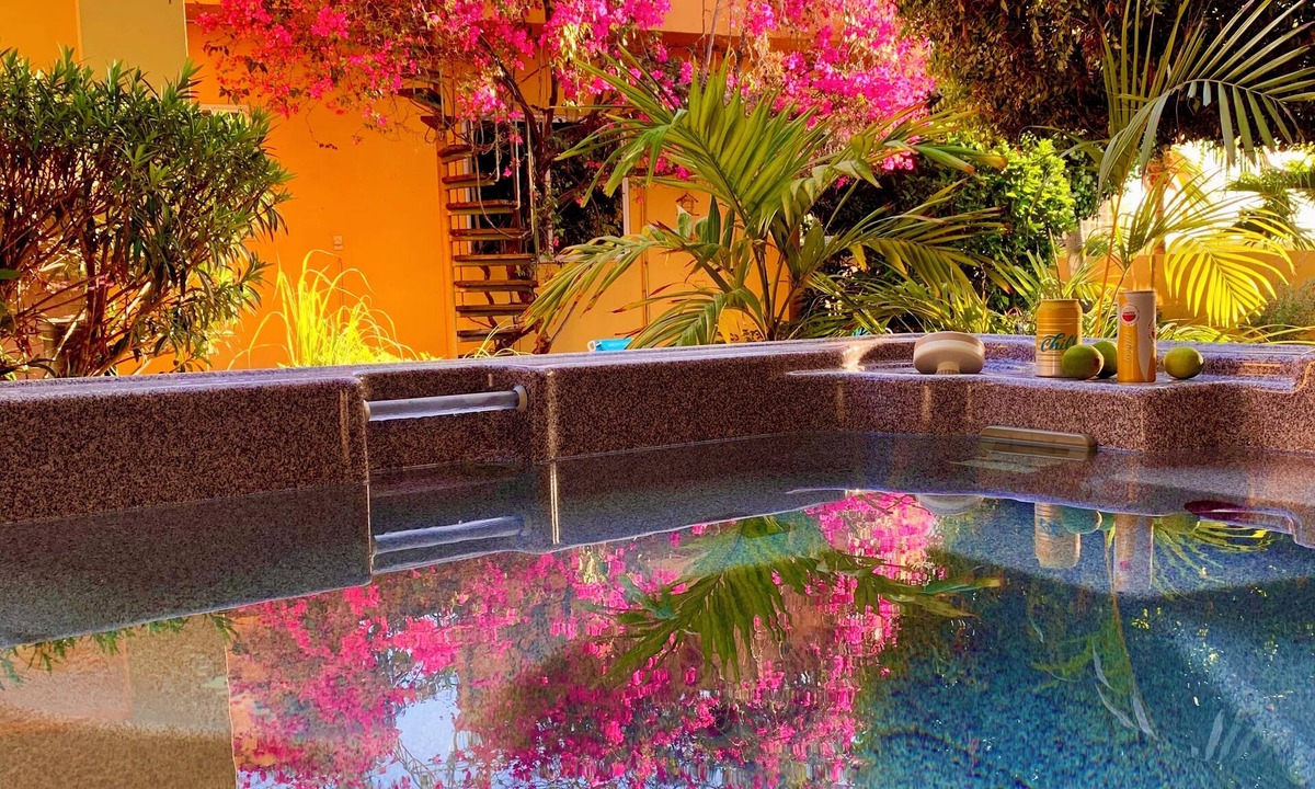 Palm Beach Apartment | 7-min Walk to Beach, King Bed, Jacuzzi Costa Caribe Studio