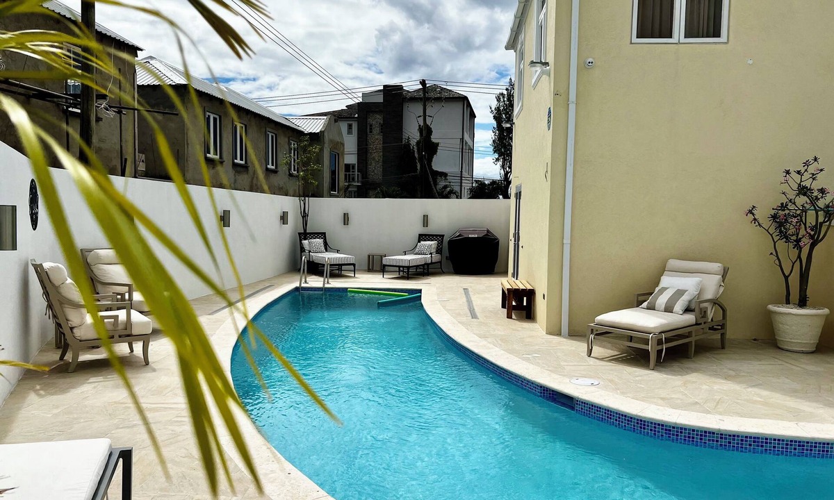 Old Trees Bay Apartment | A True Slice of Paradise in Paynes Bay, Newly renovated lower level apartment.