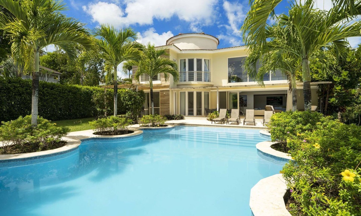 El Batey House | Air Conditioning in the Living Room Private Pool Modern