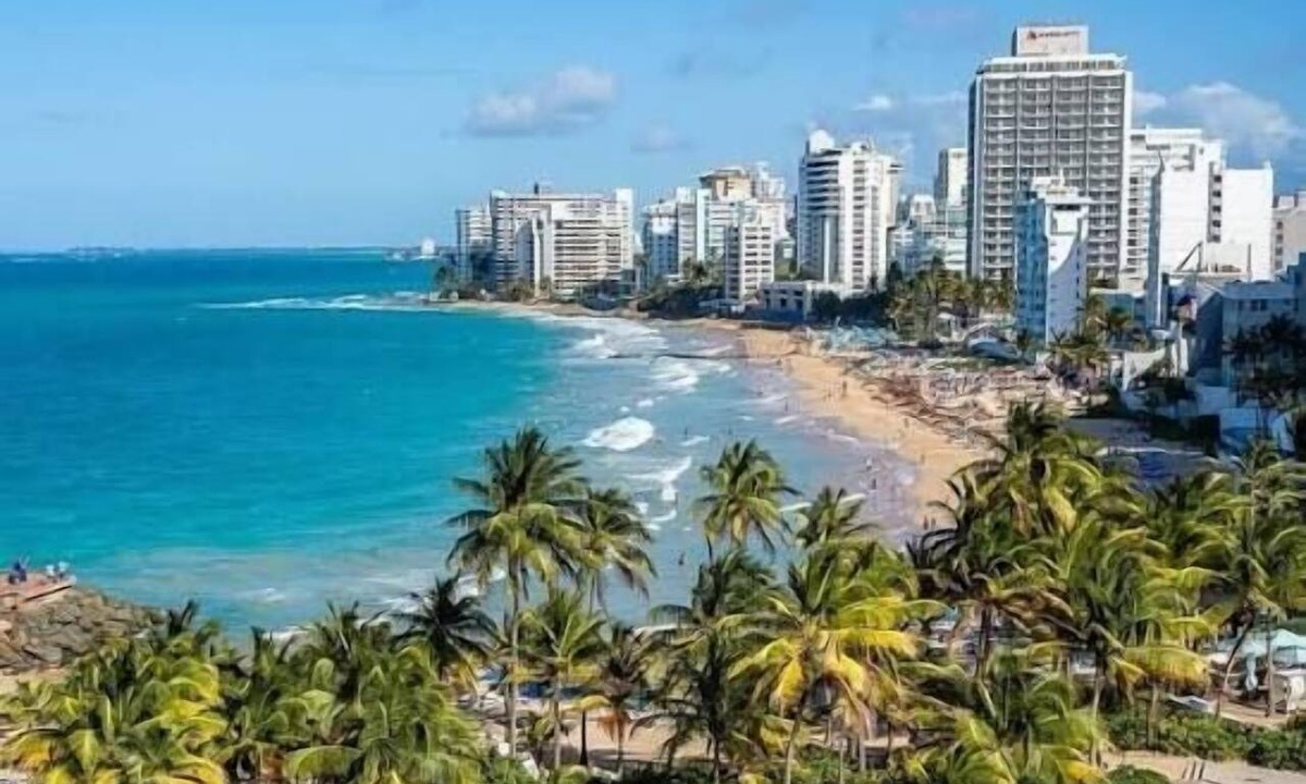 Condado Condo | AMARE Cozy Studio with Generator in Condado