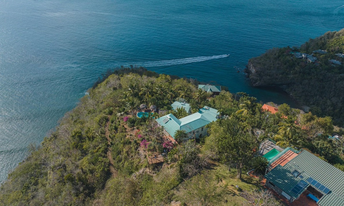 Marigot Bay House | Amazing mountain top home with pool