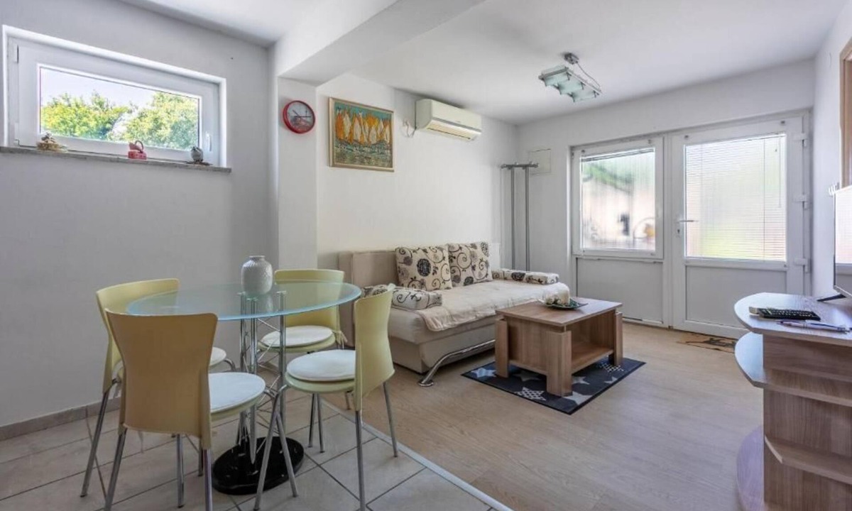 Novi Vinodolski Apartment | Apartment Jurja (85701-A1) - Novi Vinodolski (Crikvenica)