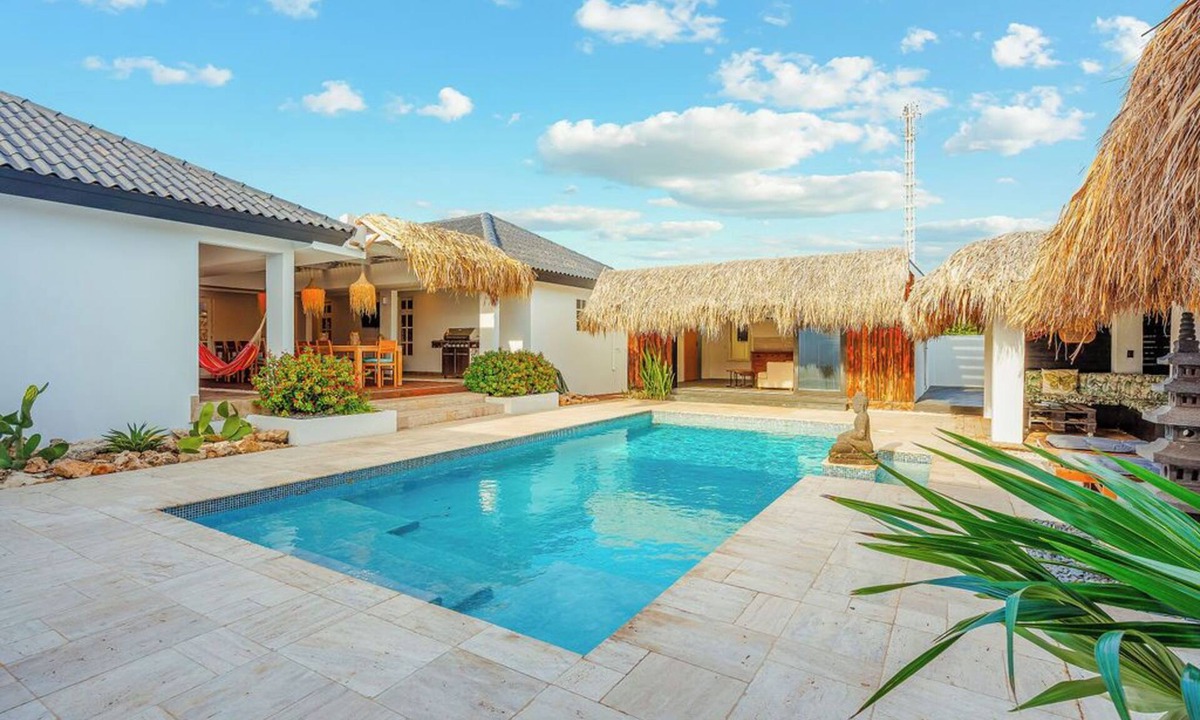 Opal Villa | Bali-Inspired 7BR Private Oasis Walk to Palm Beach