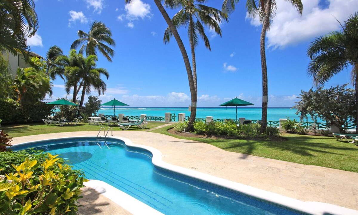 Saint Lawrence Apartment | Beachfront Ocean View Apt with Pool - Leith Court 3