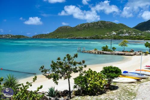 Falmouth Harbour House | Beachfront Room