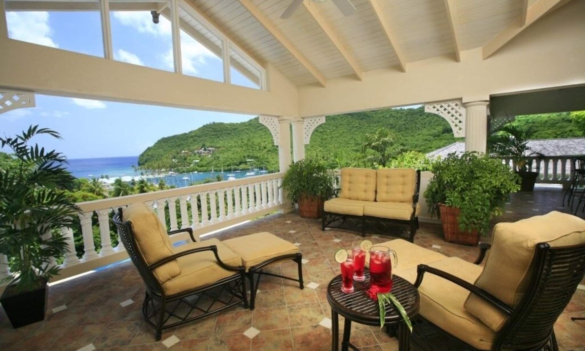Marigot Bay Villa | Beautiful 5-Bedroom Villa Ashiana in Marigot Bay 5 Villa by RedAwning