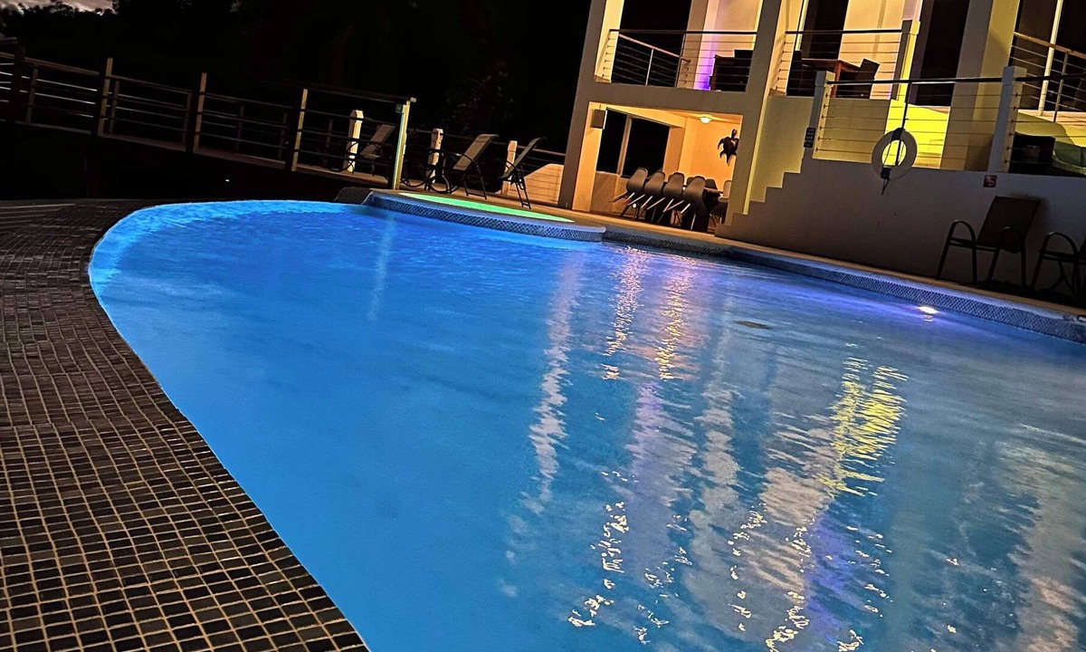 Gate Park House | Beautiful Six Bedroom Estate