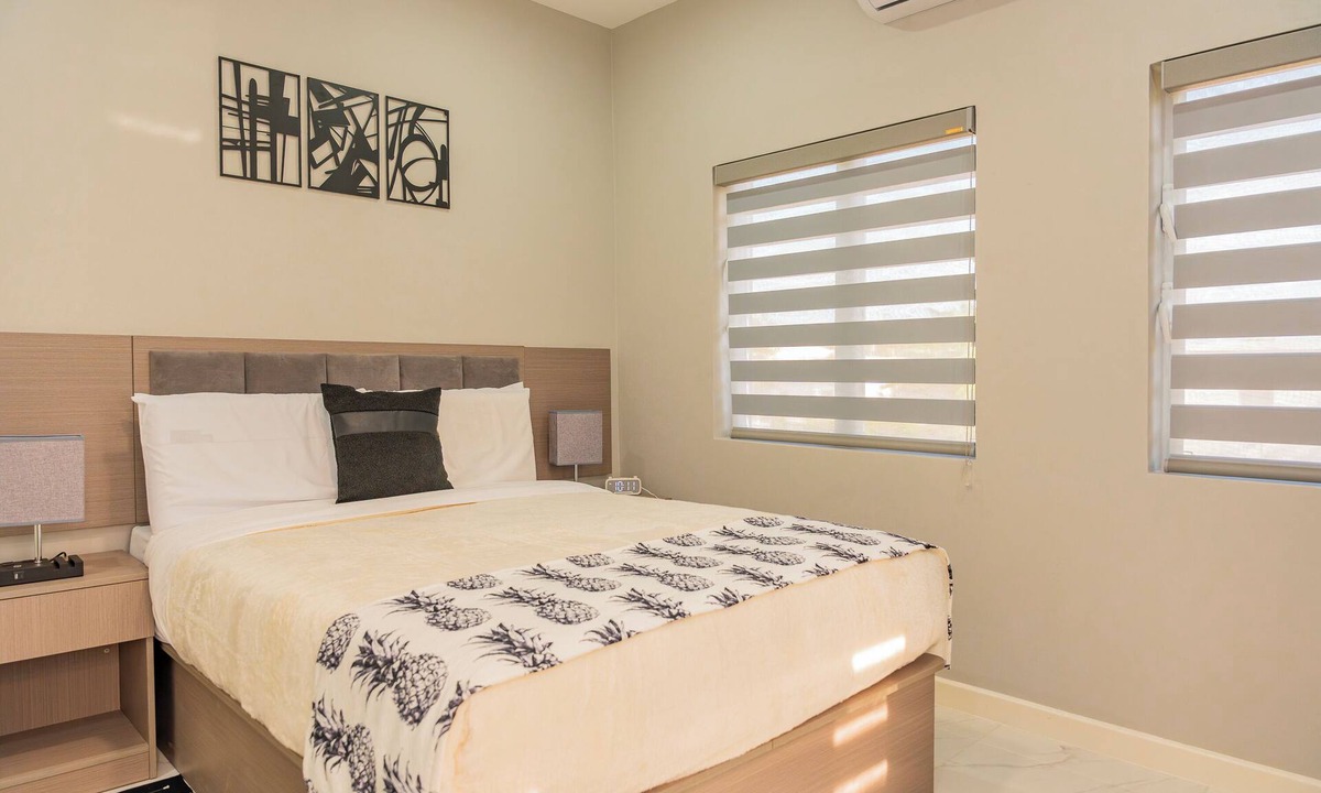 St. John's Apartment | Blue Haven Suite at Black Pineapple Cottages