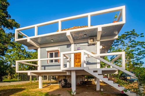 Dangriga Cabin | Borapami Estates