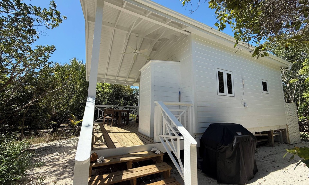 Hope Town Cottage | Brand New Studio Cottage Walk to Beach + Dock Access North End of Elbow Cay