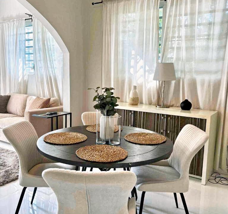 Parque Apartment | Breathtaking 2-Bedroom Beachside Apartment