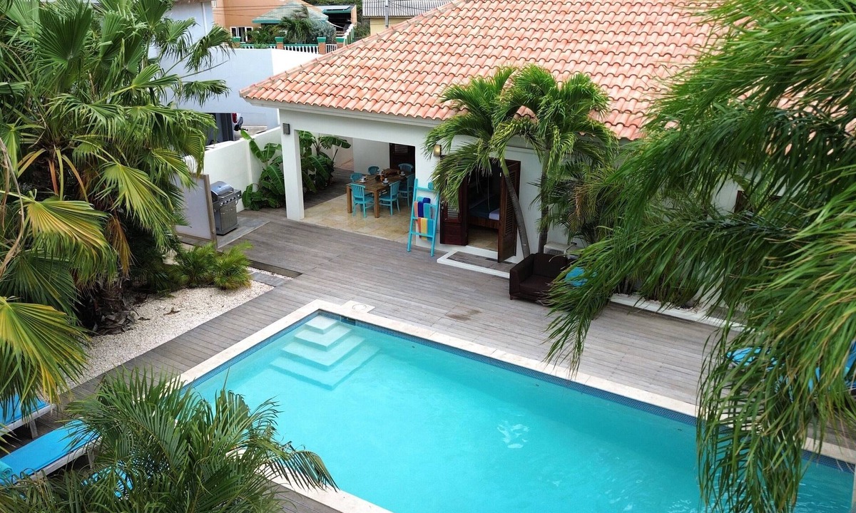 Oranjestad-West Villa | Bright 3-Bedroom Villa Near Eagle & Palm Beach