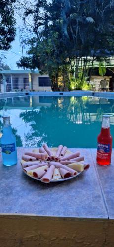 Azua House | Casa con parqueo, Netflix piscina en Hotel Villa Marchena