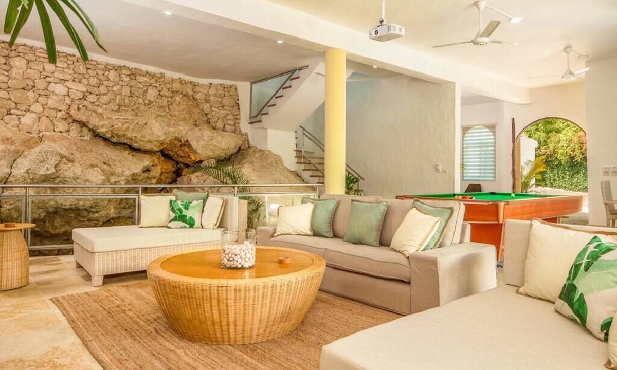 Sosua Villa | Casa Coral Sosua. Bright and Stylish Fun on the Beach!