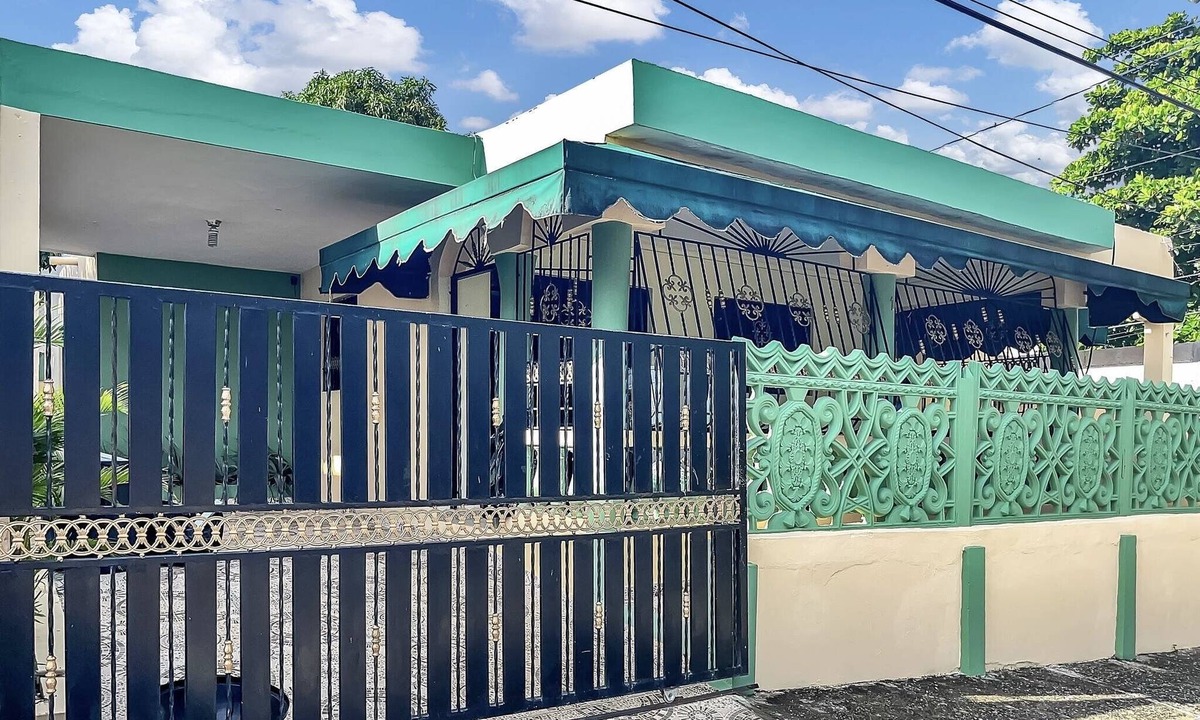 Viejo Arroyo Hondo House | Casa DeLeon