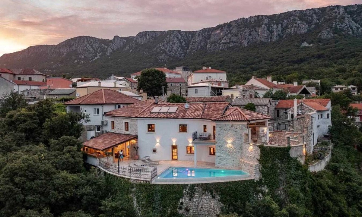 Bribir Villa | Castle with Stunning Views by Aneo Travel