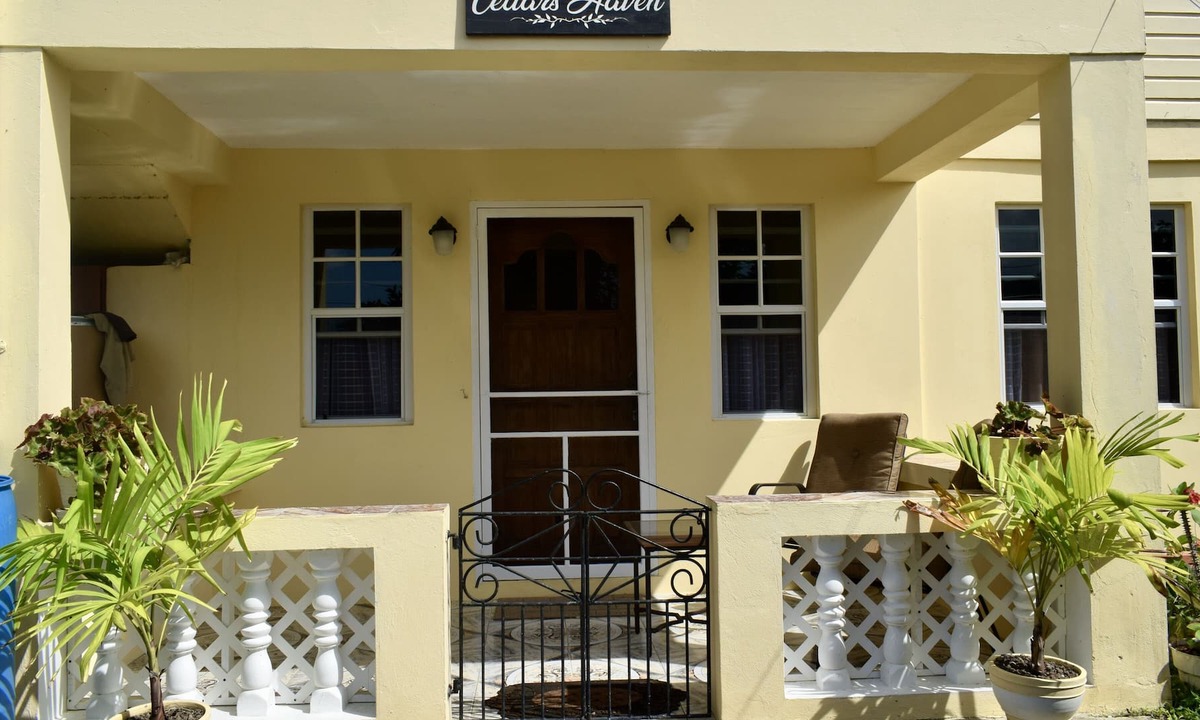 St. Patrick Apartment | Cedars Haven Holiday Apt.