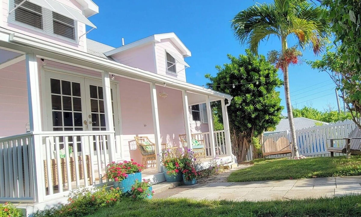 Hope Town House | Charming 3BR house w/WiFi, AC, and harbor view in historic Hope Town Settlement