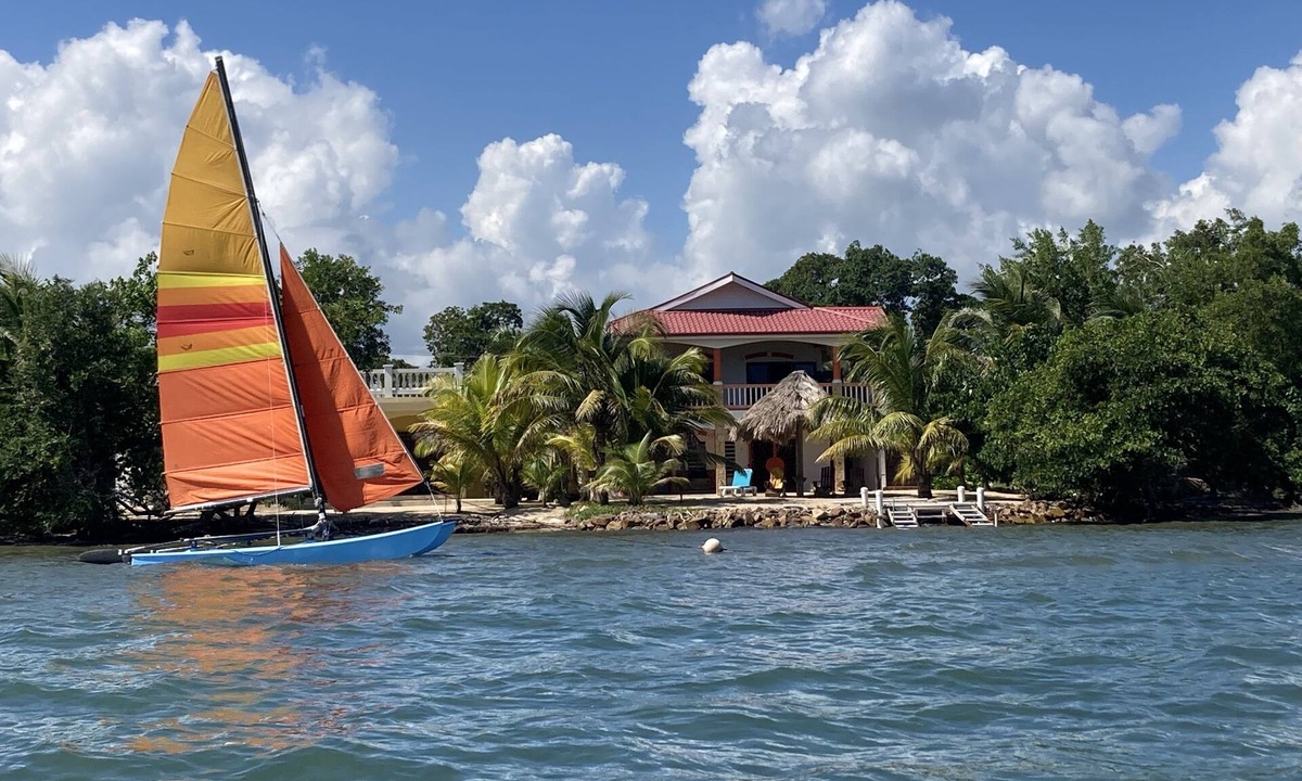 Sittee River House | Christy's Casa - Beach Front Ground Level Suite