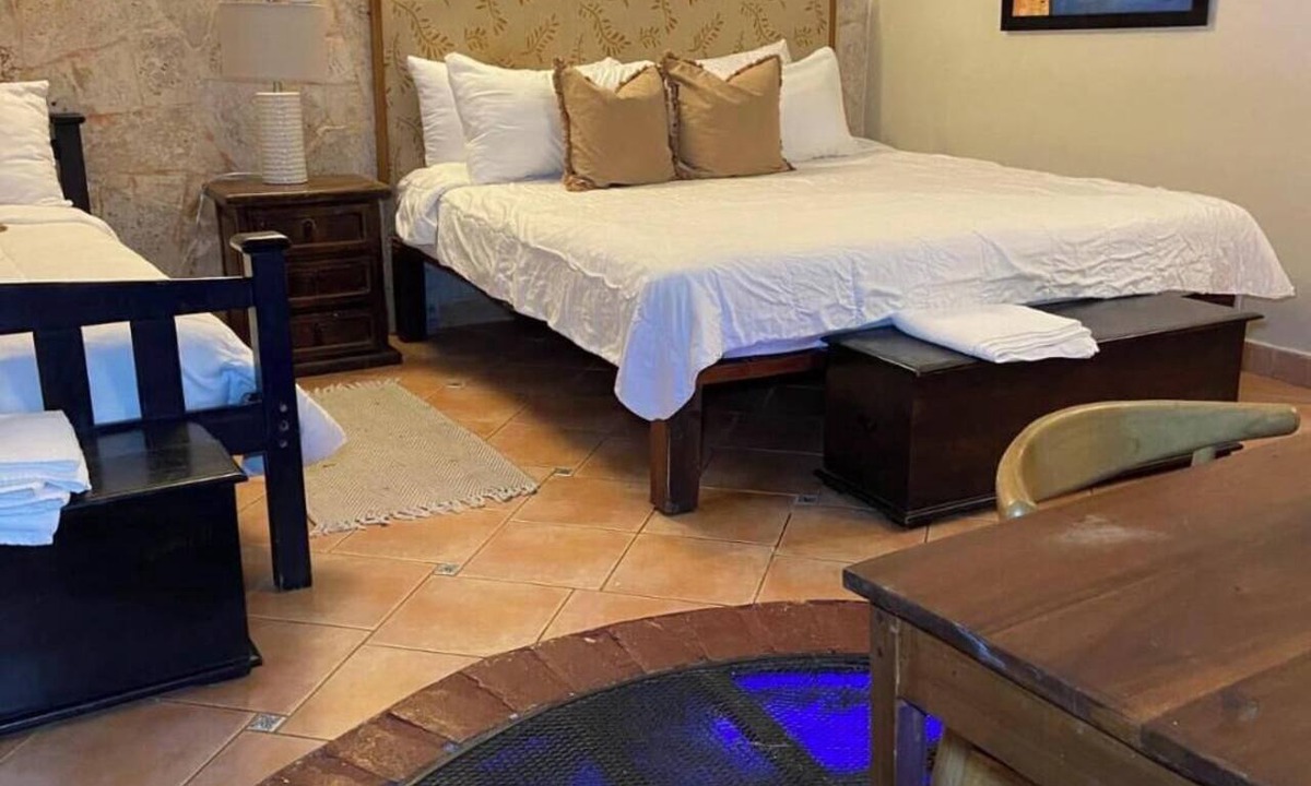 Zona Colonial Hotel | Colonial Mansion Hotel | Rooms King Ferdinand I, Breakfast Included