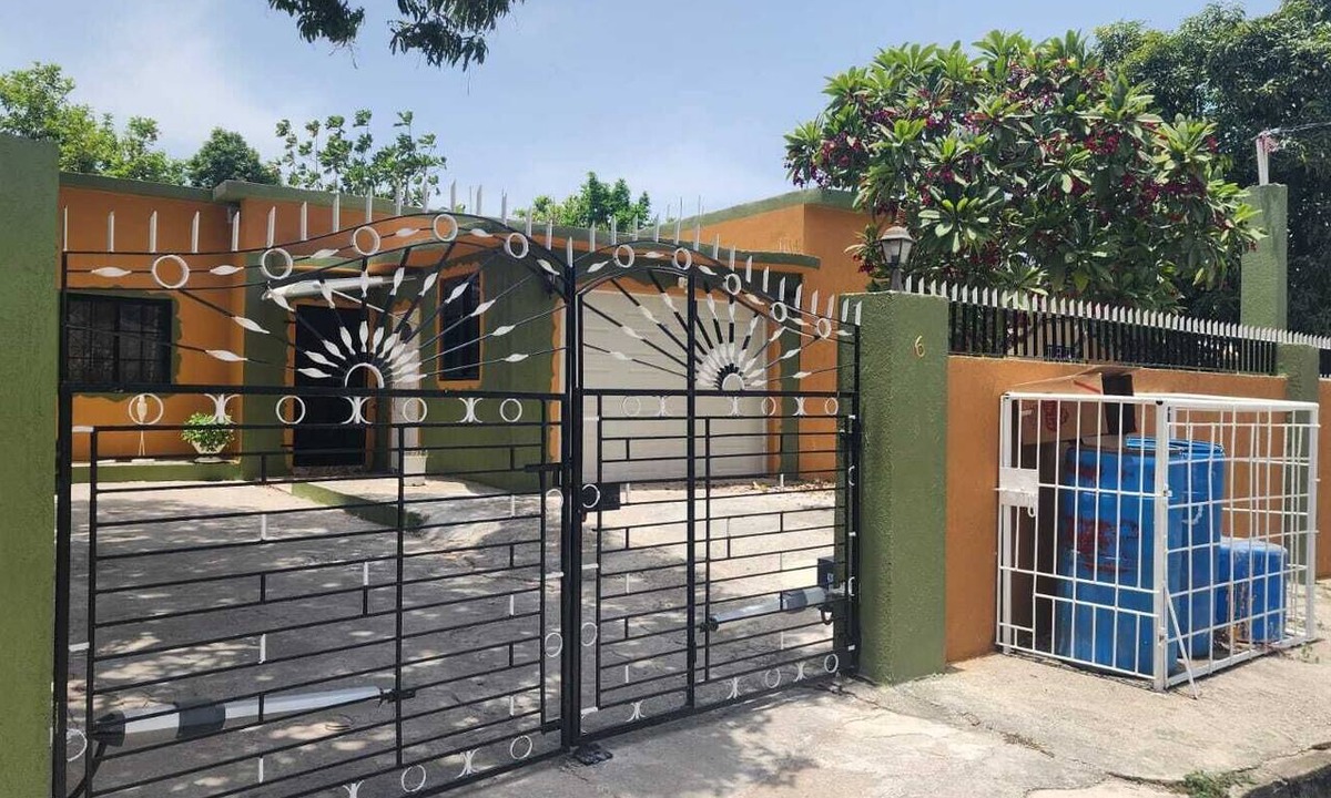 Spanish Town House | Content Luxury Stay – Where Comfort Meets Luxury