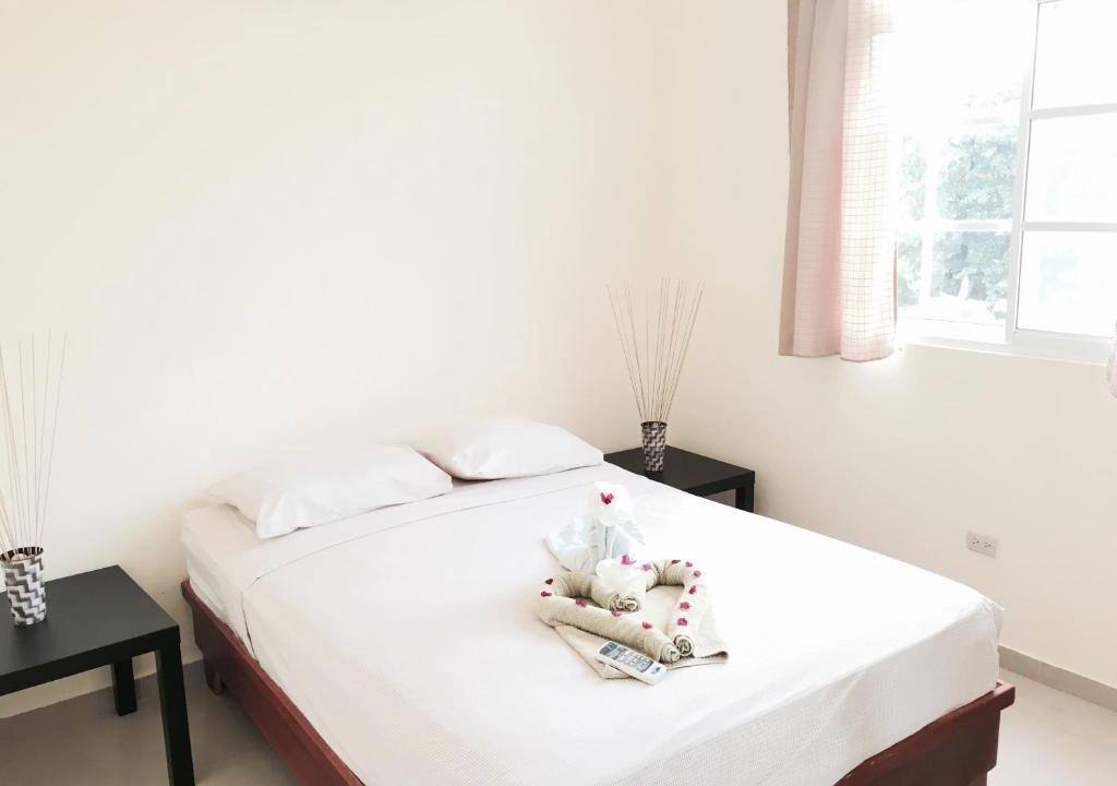 Costambar Apartment | Costambar Seaside Apartment with Pool