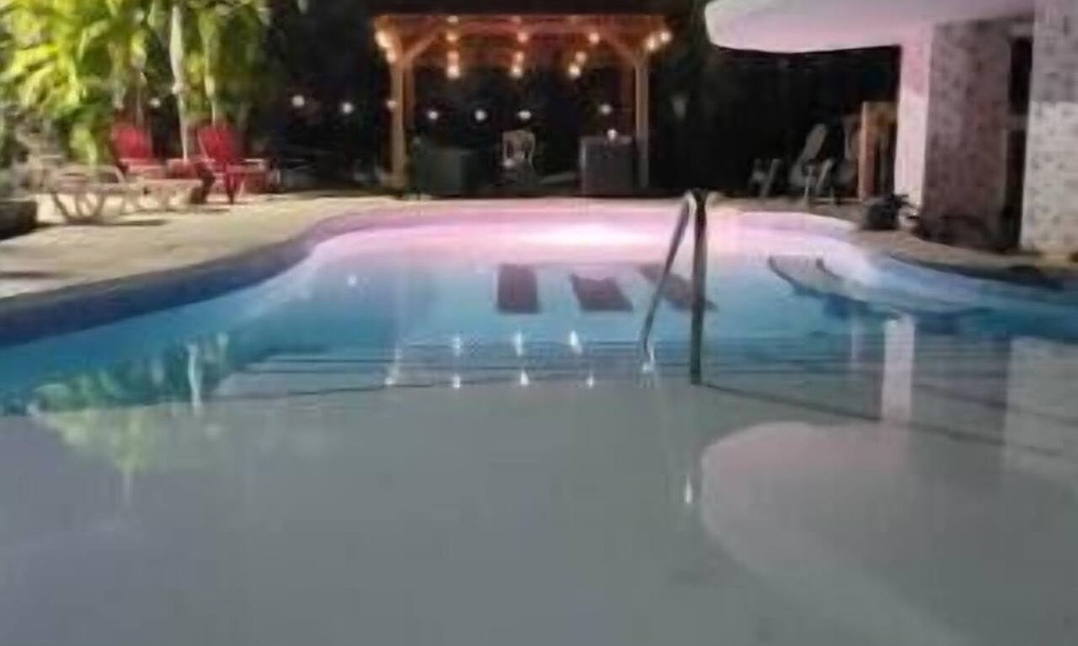 Yeguada House | Cozy 1-bedroom space in relaxing Camuy with AC close to Isabela.