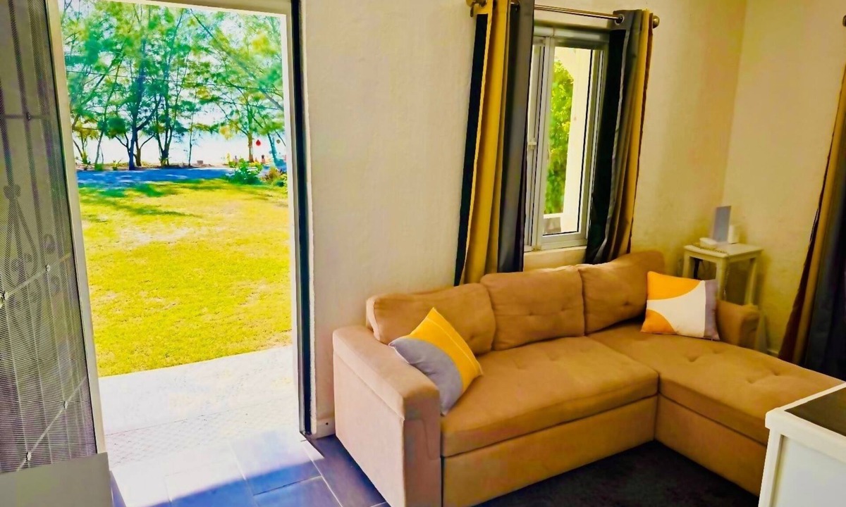 Spanish Wells Apartment | Cozy, comfortable 1-bedroom apartment in charming Eleuthera near to the beach.