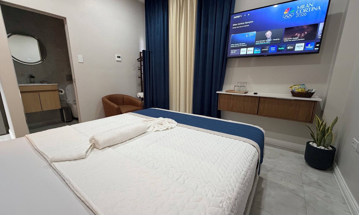 Gros Islet Hotel | Cozy hotel room with easy access to beaches, shopping, nightlife, and more