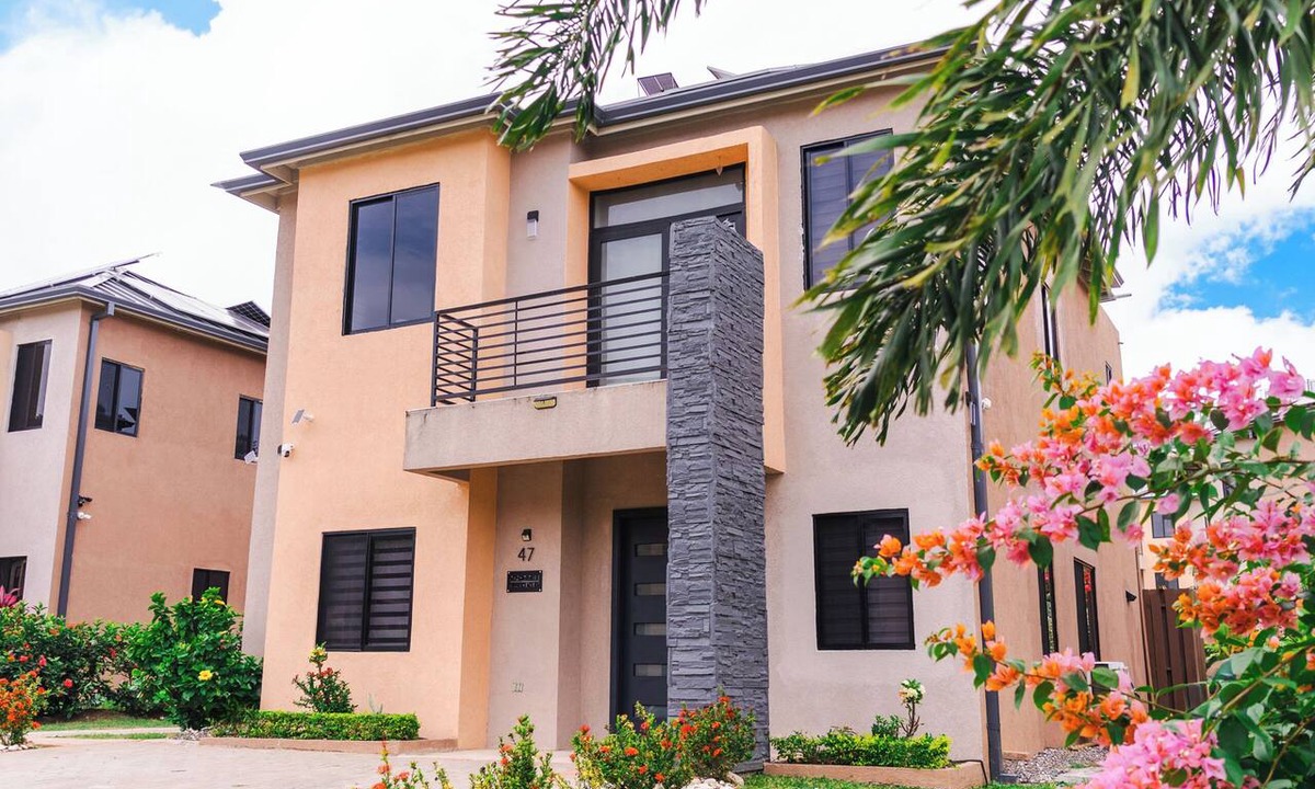Ocho Rios House | Cozy spacious home in a quiet gated neighborhood close to popular attractions