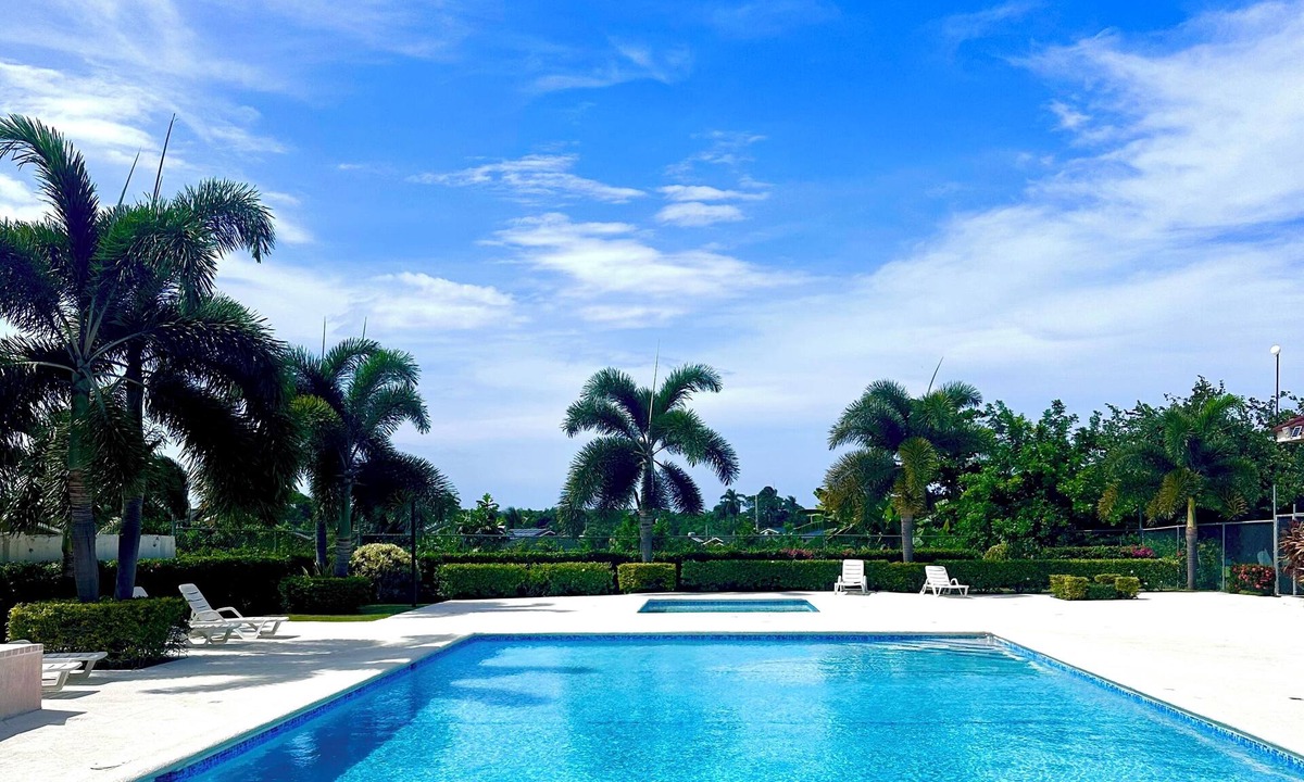 St. Ann's Bay House | Dell’s Exotic Haven 2 bedrooms, 2 baths, pool, gym