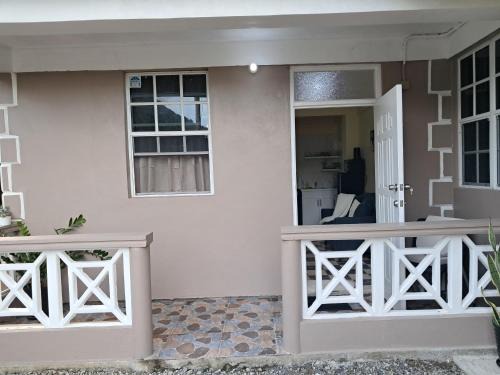 Barroui House | Ebenezer Comfort