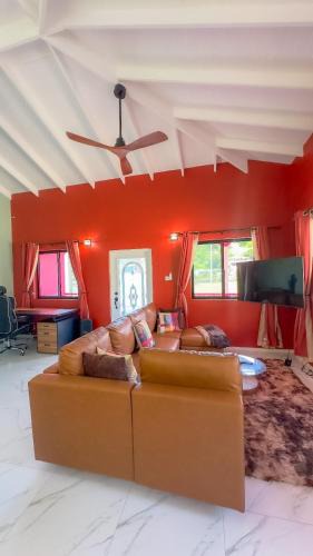 Canaries Villa | En Bar Terre Villa - 3 Bedroom Stay in Canaries