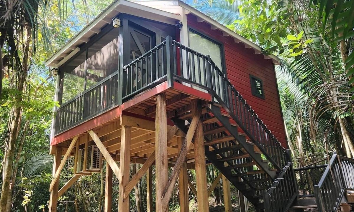 Spanish Lookout House | Enchanted Jungle Treehouse