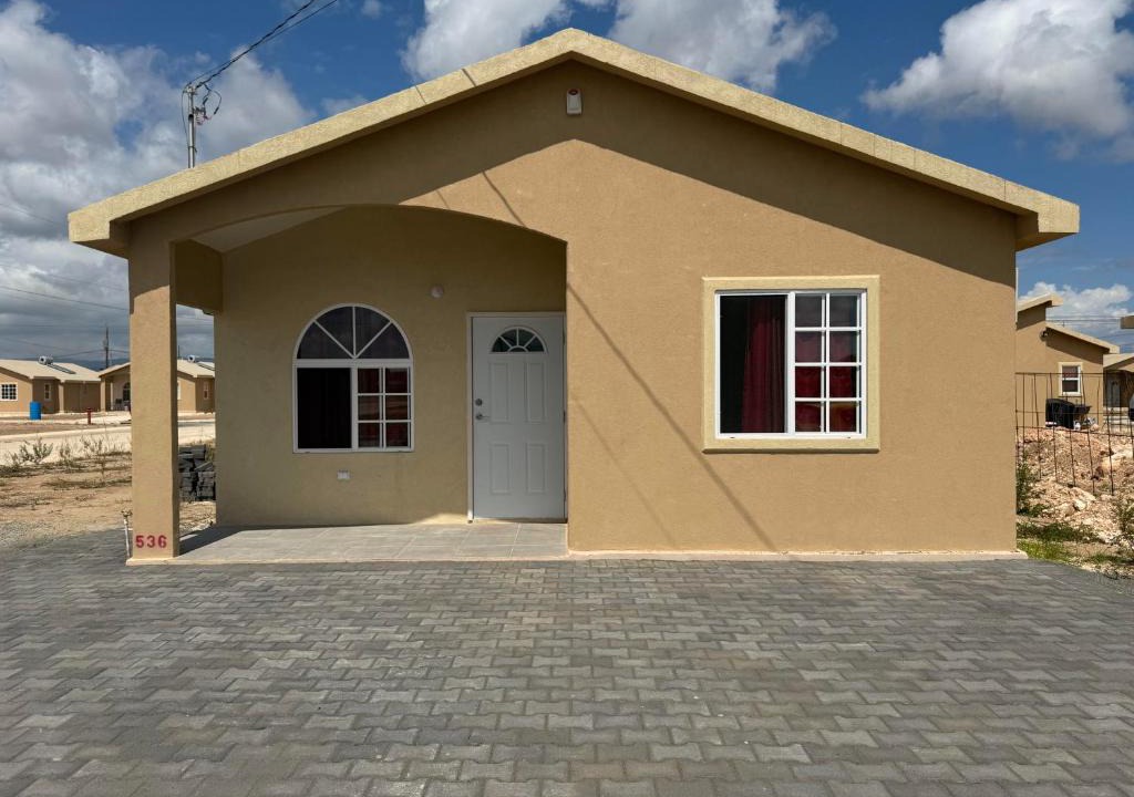 Portmore Apartment | Finest Accommodation Phoenix Prk Village 2 lot 536 Phase 3