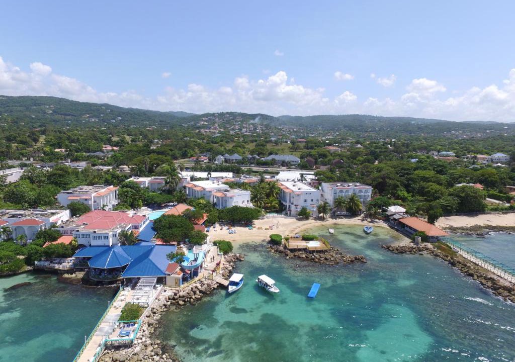 Runaway Bay Resort | Franklyn D Resort & Spa All Inclusive