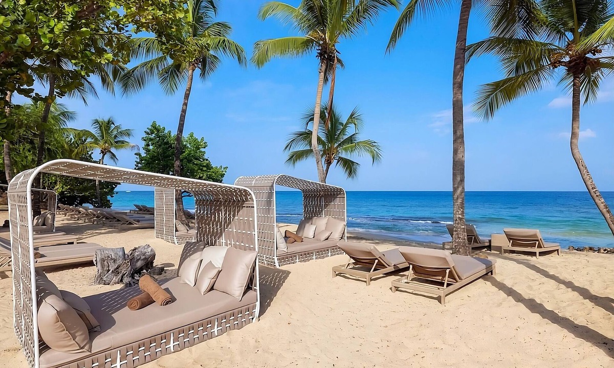 Morne Rouge House | Get Ready for Blissful Getaway! Spacious and Oceanfront 1BR Suite, Outdoor Pool!