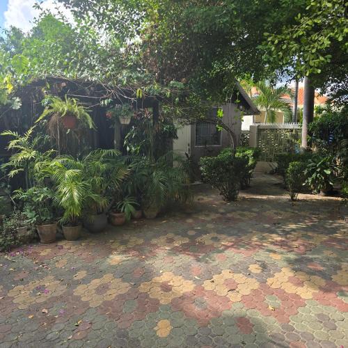 New Kingston Apartment | Glenhope Cottages in the City