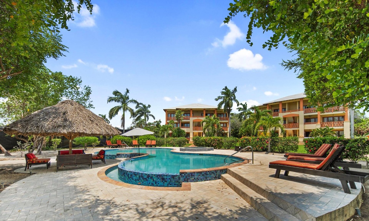 Cocoplum Condo | Ground Floor 3BR 412: Pool & Beach, Patio,Sleeps 6