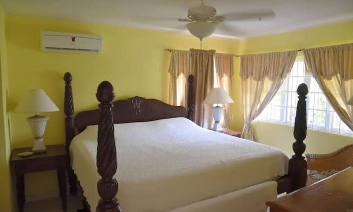 Marine Gardens Apartment | Happy Holidays #15 Margate Gardens