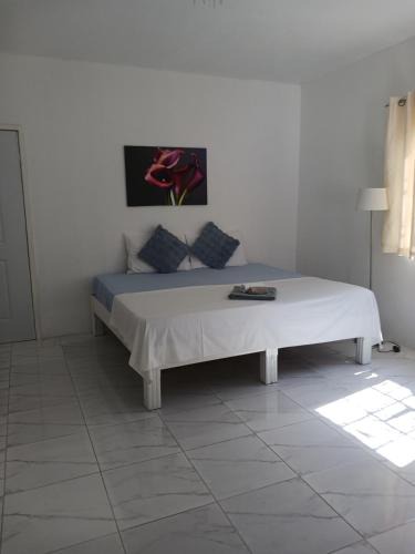 Tower Isle Bed & Breakfast | Hill View Rooms