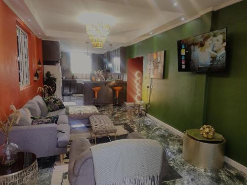 Bonne Terre Apartment | Hilltop Villa Chez Coco