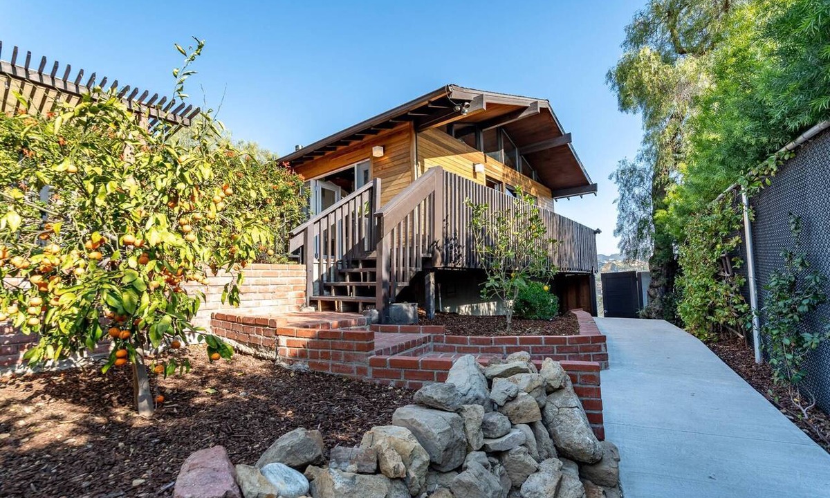 Hollywood Hills House | Hollywood Bowl Hideaway + Parking Garage + Dog OK
