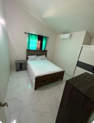 Portmore House | Home in Phoenix Village Jamaica